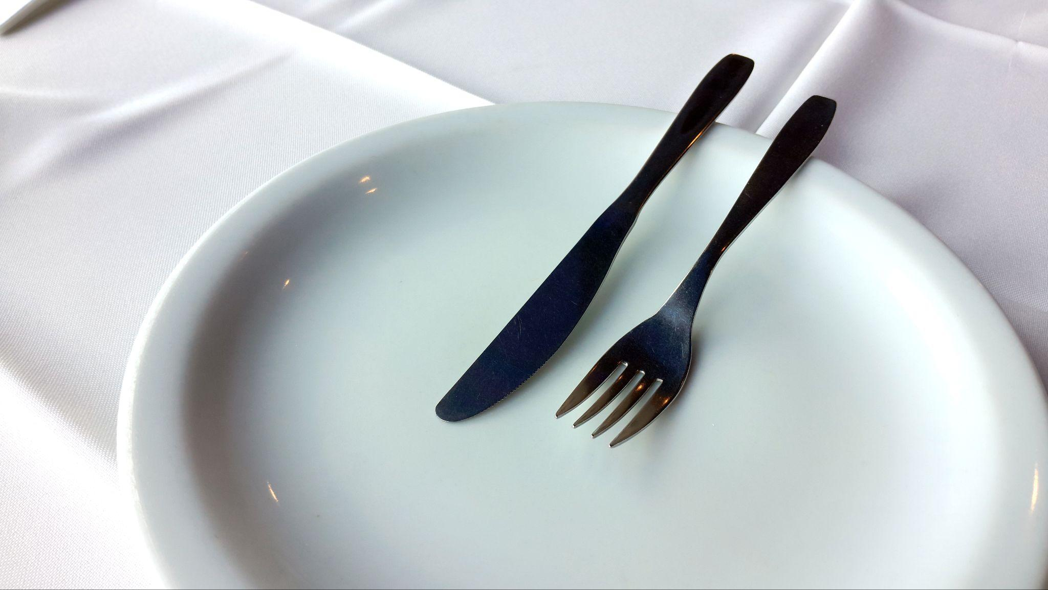 ホワイトニング後の食事は何時間避けるべき？