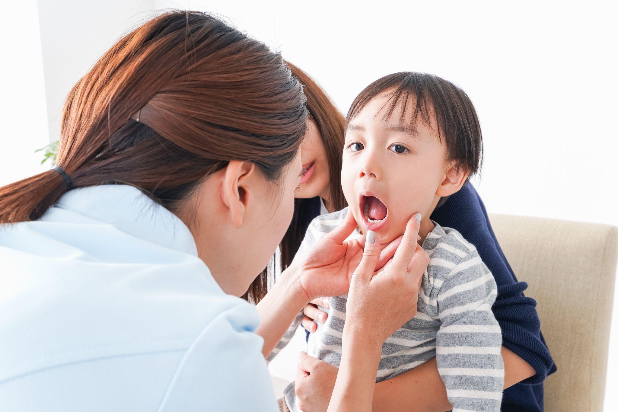 指しゃぶりをやめた後に歯並びは自然に戻るか